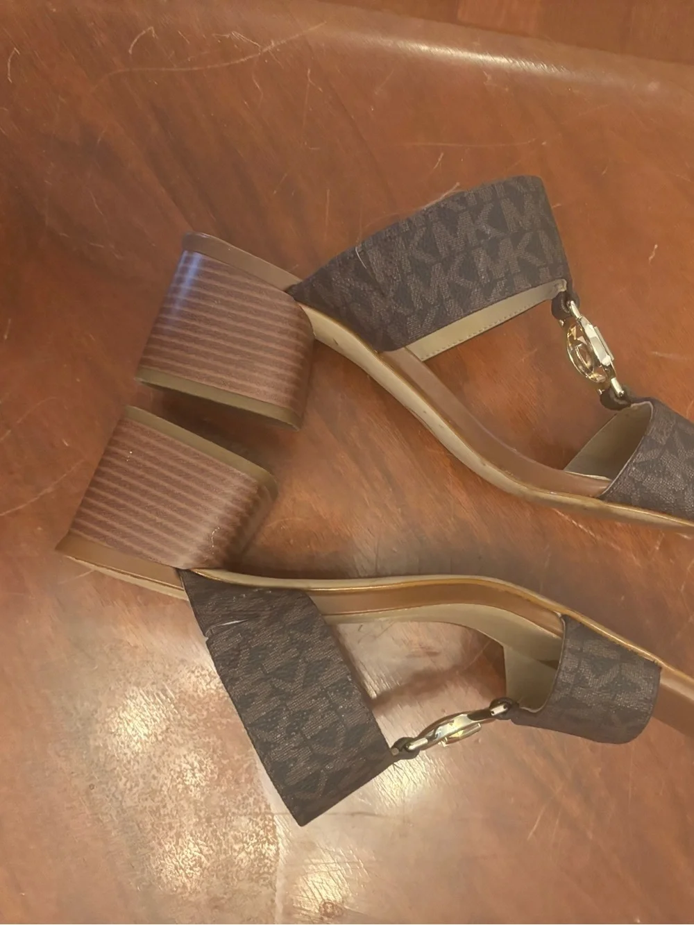 Michael Kors sz 9 Brown & Tan Monogram Logo Slide Sandals chunk heel MK Charm